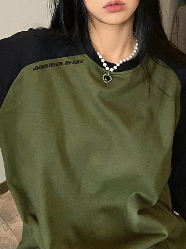 Verziertes Sweatshirt mit Raglan-Print in Kontrastfarbe-2