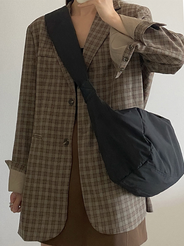 Einfarbige Umhängetasche mit Knödelform-Design-2